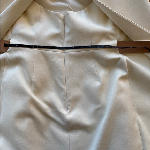 Alexander McQueen Cream Cape Dress - Picture 6 of 8